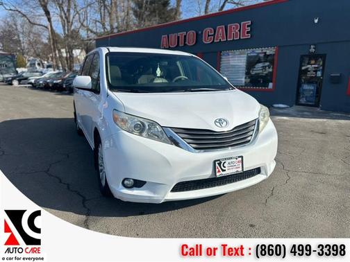 2013 Toyota Sienna XLE