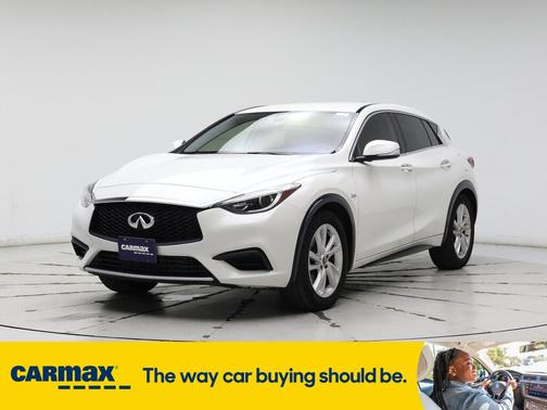 2017 INFINITI QX30