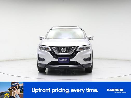 Gray 2017 Nissan Rogue SV