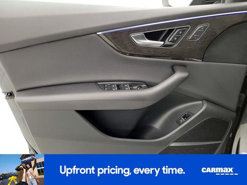 2021 Audi Q8 Premium Plus