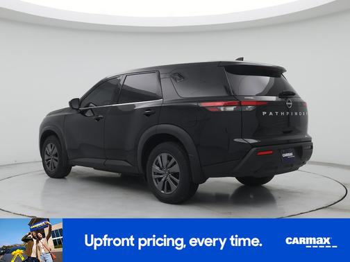 2023 Nissan Pathfinder S