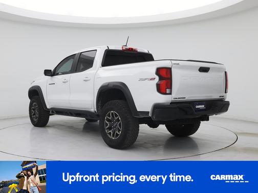 White 2024 Chevrolet Colorado ZR2