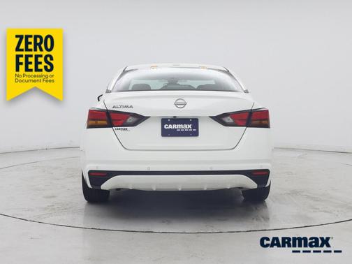 White 2025 Nissan Altima SV