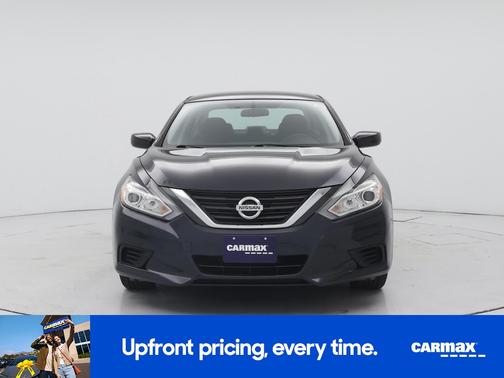 Blue 2016 Nissan Altima
