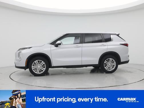 2023 Mitsubishi Outlander ES