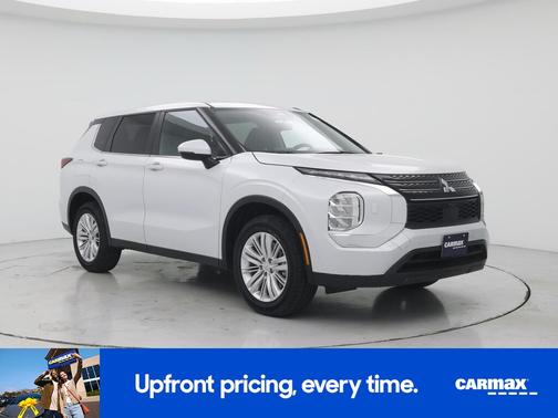 2023 Mitsubishi Outlander ES
