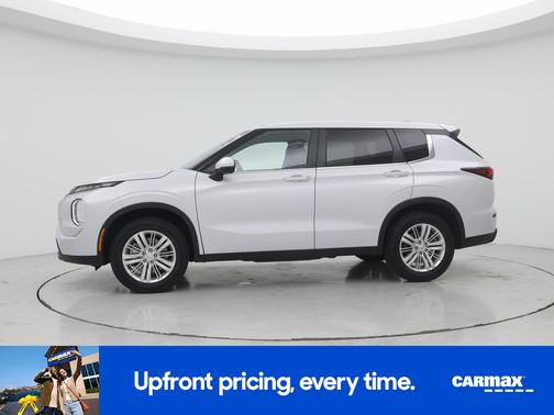 2023 Mitsubishi Outlander ES