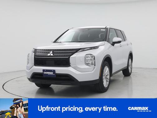 2023 Mitsubishi Outlander ES