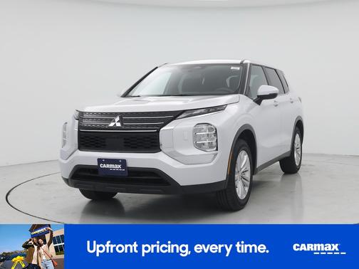 2023 Mitsubishi Outlander ES
