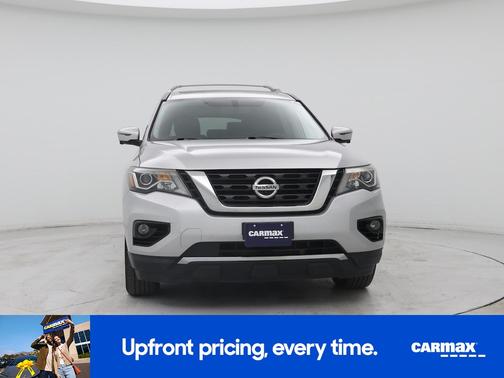 2017 Nissan Pathfinder SL