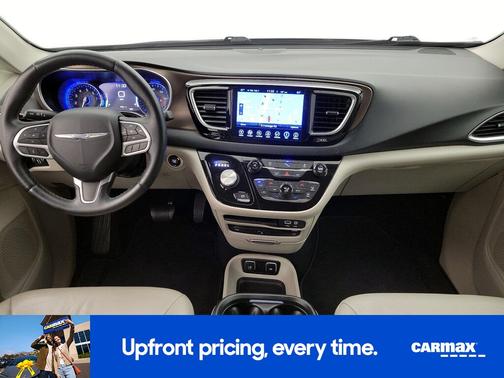 Gray 2017 Chrysler Pacifica Touring L-Plus
