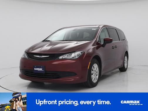 2020 Chrysler Voyager L