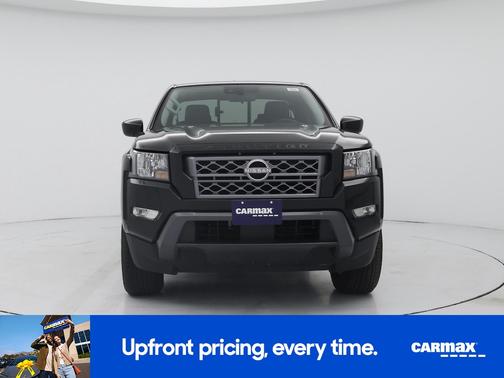 Black 2024 Nissan Frontier SV