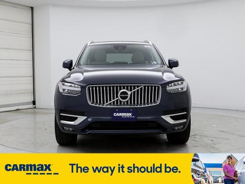 2023 Volvo XC90 B6 Plus