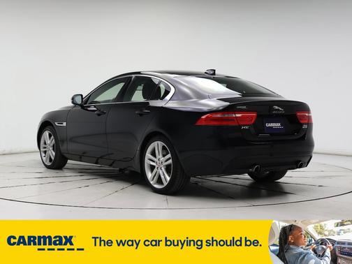 2017 Jaguar XE Prestige