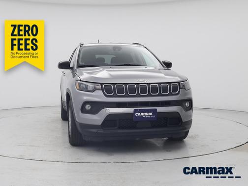Silver 2022 Jeep Compass Latitude