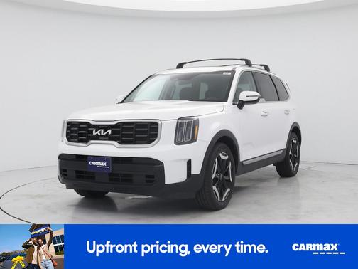 White 2025 Kia Telluride S