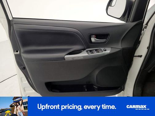 2019 Toyota Sienna SE