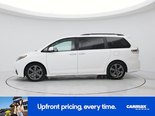 2019 Toyota Sienna SE