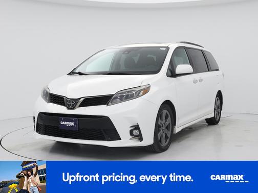 2019 Toyota Sienna SE