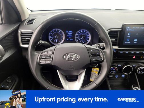 2020 Hyundai VENUE SEL