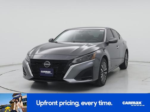 2024 Nissan Altima SV