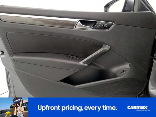 2017 Volkswagen Passat SE