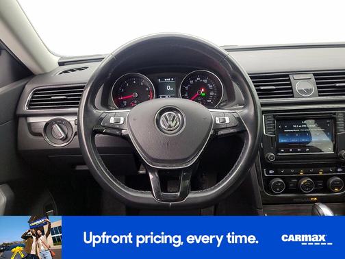 2017 Volkswagen Passat SE