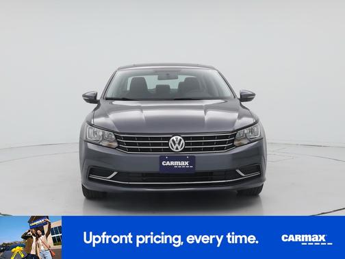 2017 Volkswagen Passat SE