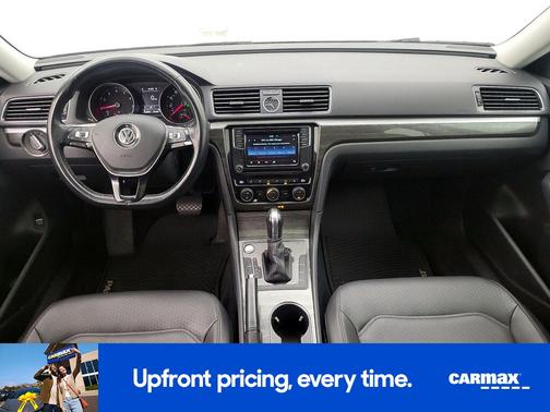 2017 Volkswagen Passat SE