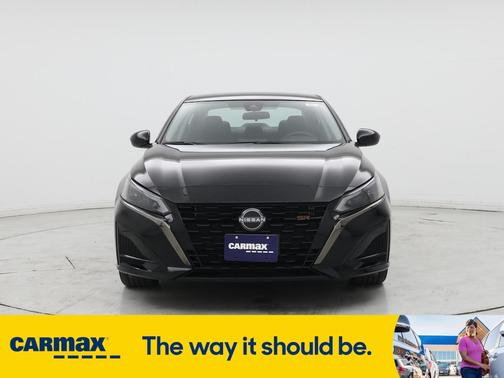 2023 Nissan Altima SR
