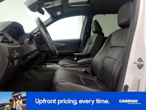 White 2022 Honda Pilot Trailsport