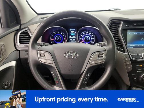 2016 Hyundai SANTA FE SE