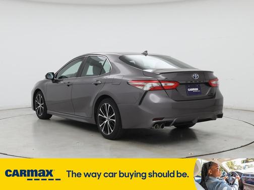 2019 Toyota Camry Hybrid SE
