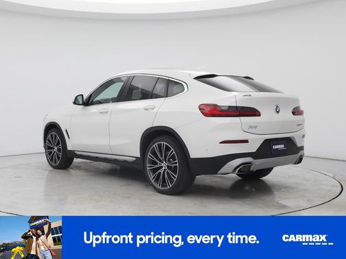 White 2022 BMW X4 XDrive30i