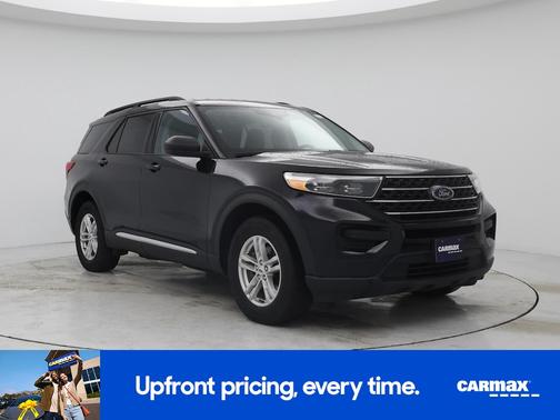 Black 2022 Ford Explorer XLT