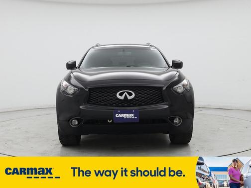 2017 INFINITI QX70