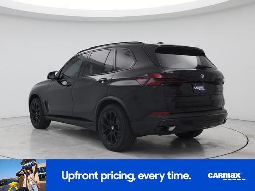 Black 2024 BMW X5 xDrive40i
