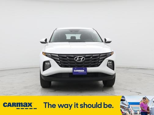2022 Hyundai TUCSON SE