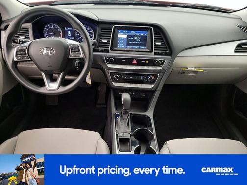 2018 Hyundai SONATA SE