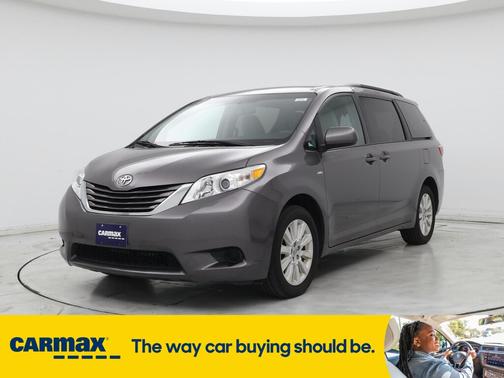 2016 Toyota Sienna LE