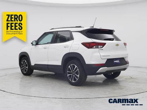 White 2025 Chevrolet Trailblazer LT