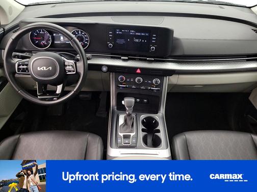2024 Kia Carnival LX Seat Package