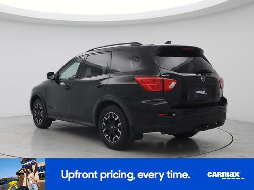 Black 2019 Nissan Pathfinder SL