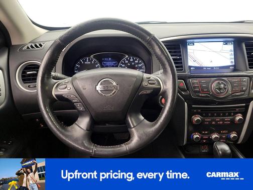 Black 2019 Nissan Pathfinder SL
