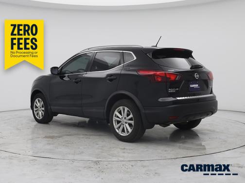 Black 2017 Nissan Rogue Sport SV