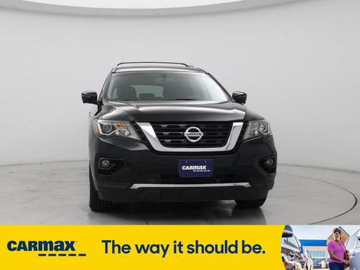 2017 Nissan Pathfinder Platinum