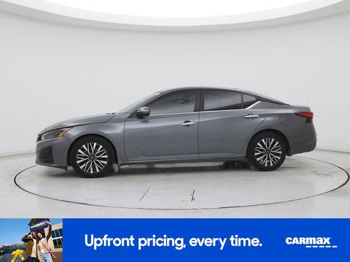 2023 Nissan Altima SV