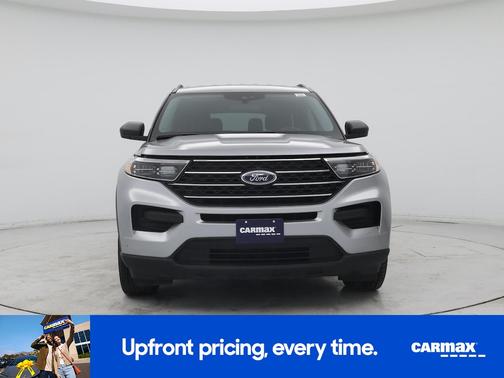 Silver 2023 Ford Explorer XLT