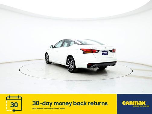 Photo 2 of 26 of 2019 Nissan Altima 2.5 SR